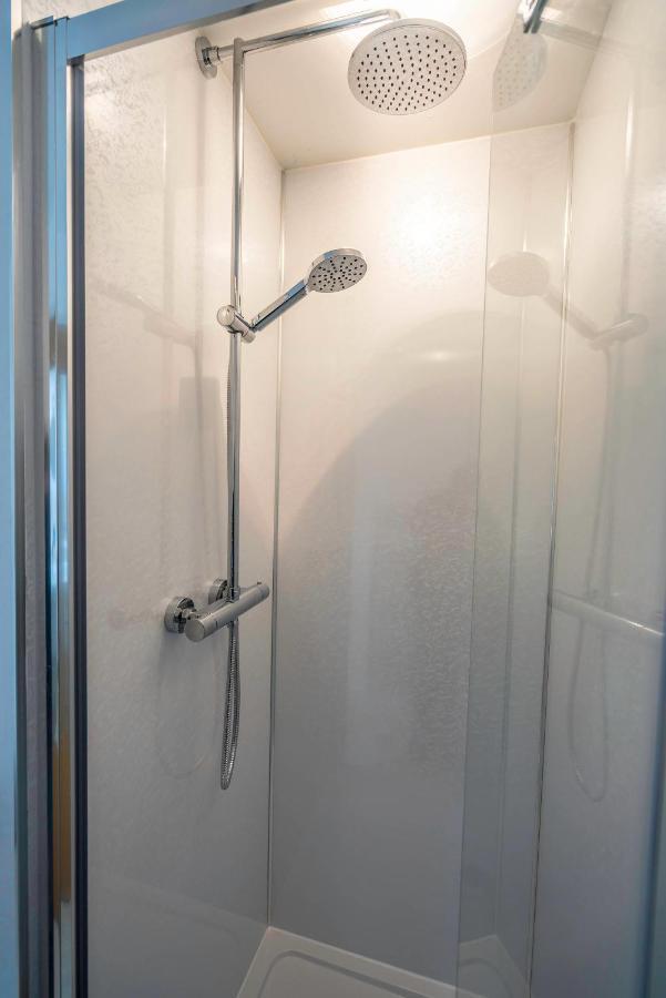 The Chaucer - Modern 3 Bed Home With Parking Close To City Centre 캔터베리 외부 사진
